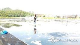 폭염 덕분…천일염 생산량 껑충 생산자 함박웃음