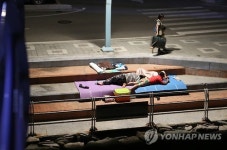 강원 동해안 열대야…양양 26.2도