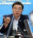 이기권 고용장관, 노사정 대화 재개 촉구