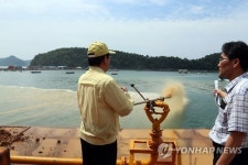 통영시 적조방제에 행정력 총동원