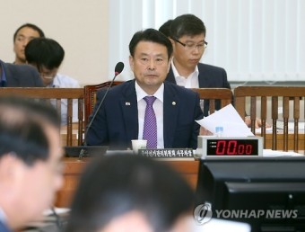 정치개혁특위 출석한 중앙선관위 사무차장