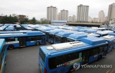 춘천 시내버스 파업 돌입 …출근길 시민 불편(종합)