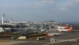 제주공항 걸핏하면 지연운항…