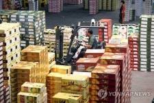 과일 풍년에 웃음꽃 활짝