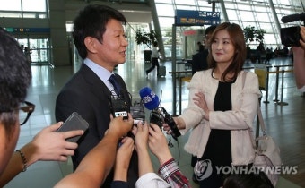 방북 계획 설명하는 정몽규 축구협회장