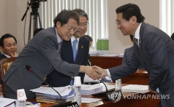 인사하는 조희연 교육감