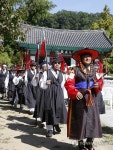 전주 한옥마을에 어르신 포도대 떴다