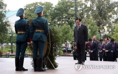 록봉장의장묘 | 정의화 국회의장, 러시아 무명용사의 묘 헌화