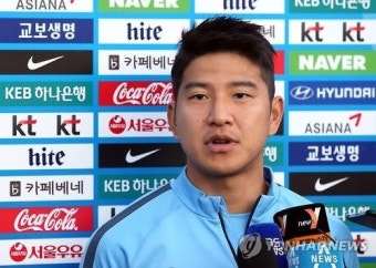 답변하는 박주호 선수