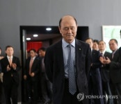 최광 "연임불가 결정 정당…정부 국정철학 위해 사의"