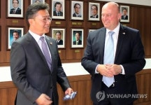 홍용표, 한독의원친선협회 독일대표단 면담