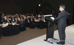 해외한국어방송인 대회 축사하는 박노황 사장