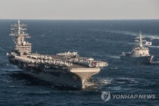 동해상서 실시된 한미 해군 연합해상기동훈련