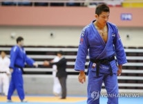 -회장기유도- 김재범, 81㎏급 2회전 탈락 태극마크 흔들