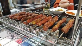 법원 양꼬치 음식점도 외국음식 전문 식당