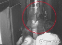 여중생 조건만남 모텔 유인 떼강도…10∼20대 7명 구속
