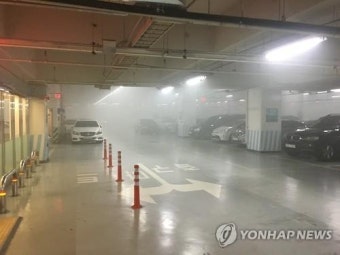 잠실 롯데마트 지하 3층 하역장에서 불…대피 소동