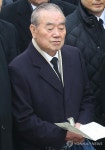 김영삼 전 대통령 삼우제 참석한 김봉조 회장