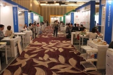 베트남에 한국산 소비재 더 들여오겠다…일본과 가격경쟁 변수