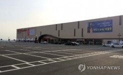 서해대교 교통통제로 행담도 휴게소 직격탄
