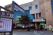  주차 걱정 끝…차에 탄 채 등본 뗀다