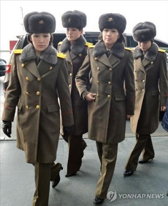북한 모란봉악단, 베이징공연 직전 전격 취소…항공편으로 귀국(종합)
