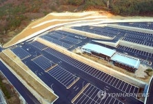 477억원들인 화물차 공영차고지에 주차선 엉망으로 그어