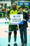 트리플크라운 특급 용병 로버트랜디 시몬.