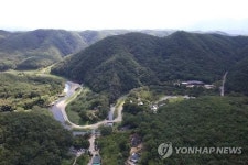 울산 반구대와 대곡천 전경