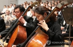 서울시향·도쿄필 합동공연…열연하는 단원