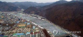 접경지역 화천이 관광객으로 북적