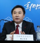 <정부 업무보고> 기업 300곳에 예술가 1천명 파견…新한복 60벌 개발
