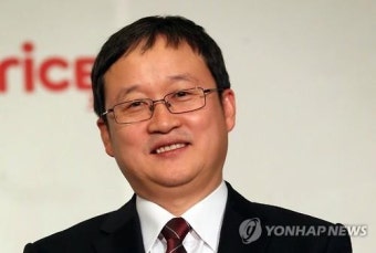 '전자랜드배 한국바둑의 전설' 개막식 참석한 유창혁 9단