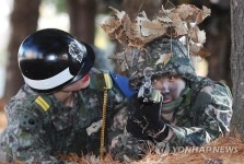 (주)제이에스지 국군간호사관학교점 | 군사 훈련받는 예비 간호생도