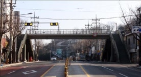 전주 용머리고개 육교 26년만에 철거…고질민원 해결