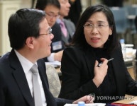 고용복지수석과 미래전략수석
