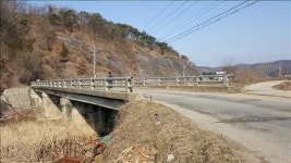붕괴 위험 영동 회동교 내년 6월까지 재건설