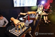 새내기 창작자들의 2016 크리에이터 런웨이