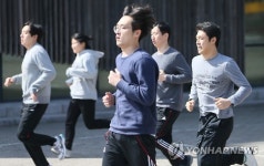 국민체육인증센터에서 체력검증하는 코레일 지원자들