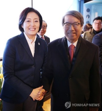 박영선 의원 선거사무소 개소식 참석한 정운찬 전 총리