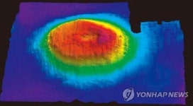 보름달 평정 해산(海山)
