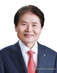 8년만에 바뀌는 농협 수장…김병원 회장 14일 취임