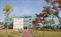  충주시립도서관 작은도서관 순회사서 공모 선정