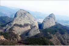 진안 마이산 암마이봉 19일부터 개방