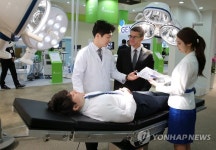 JW중외메디칼, 무영등 시연