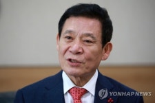 윤장현 시장, 더민주당 삼성 미래차 공약에 입뗐다