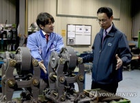 국토부 2차관 철도차량 부품업체 방문