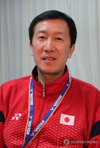 박주봉 감독, 국가대표팀 차렷, 경례 폐지 발표 후 첫 국제대회