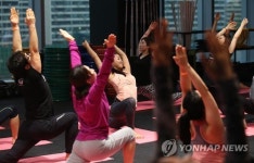 요가와 명상으로 힐링하세요