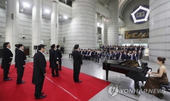 법원에서 열린 음악회